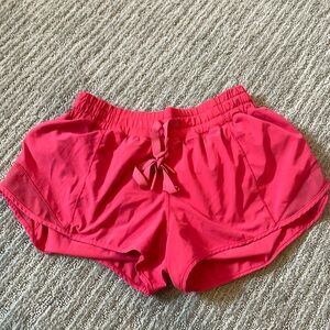 LULULEMON Vintage Hotty Hots Low Rise 2.5” Size 6 Red